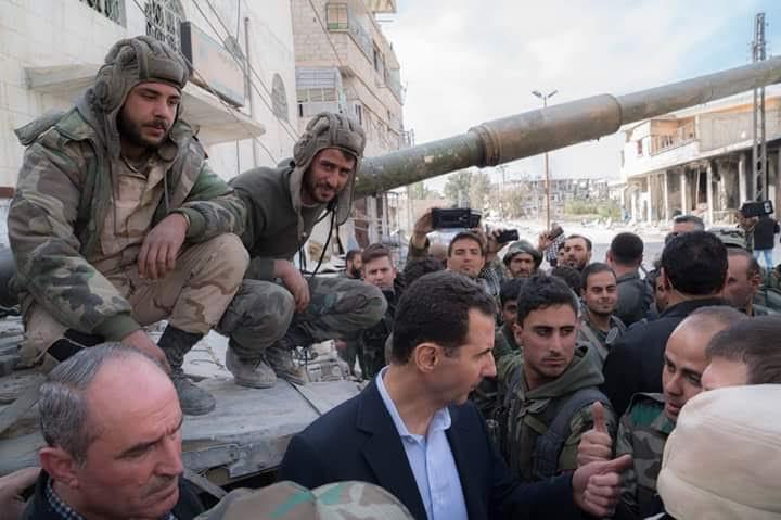 بشار الأسد يزور مواقع قواته في الغوطة الشرقية