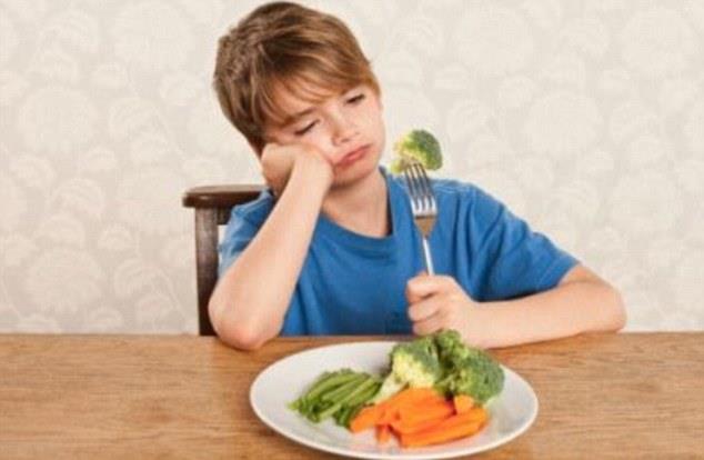 الاكتفاء بالخضروات فقط يعرض طفلك لمشاكل صحية