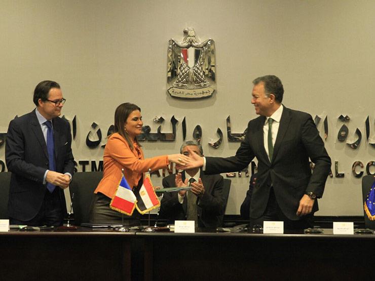 توقيع اتفاقية إعادة تأهيل ترام الإسكندرية 