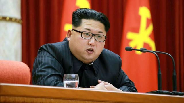 الزعيم الكوري الشمالي كيم جون أون
