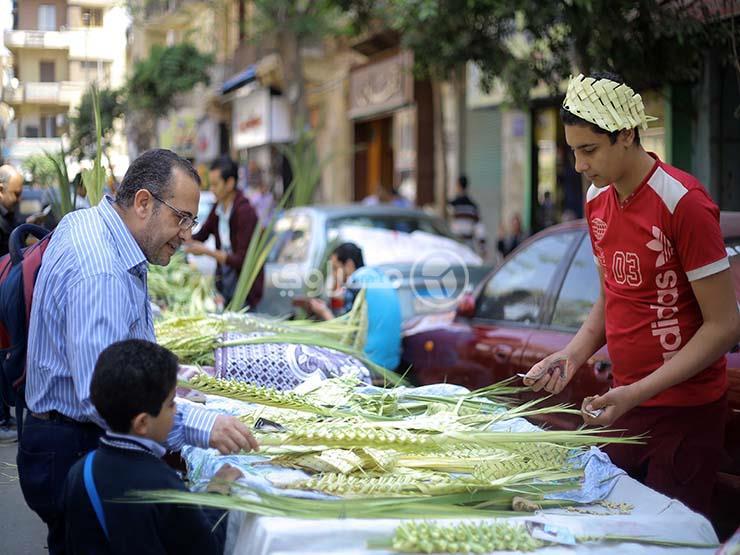 الأقباط يحتفلون بأحد السعف