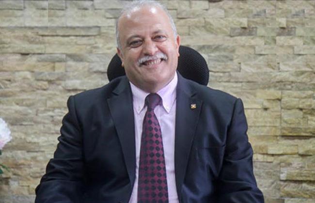 الدكتور علاء فهمي رئيس الشركة القابضة للصناعات الغ