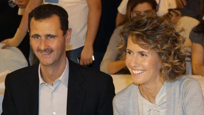 صورة أرشيفية للأسد وزوجته في دمشق