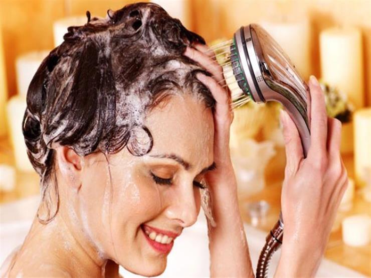   5 مشاكل تنبهك بأنك تغسلين شعرك بشكل مفرط