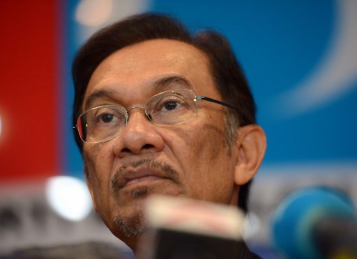  زعيم المعارضة الماليزية أنور إبراهيم.