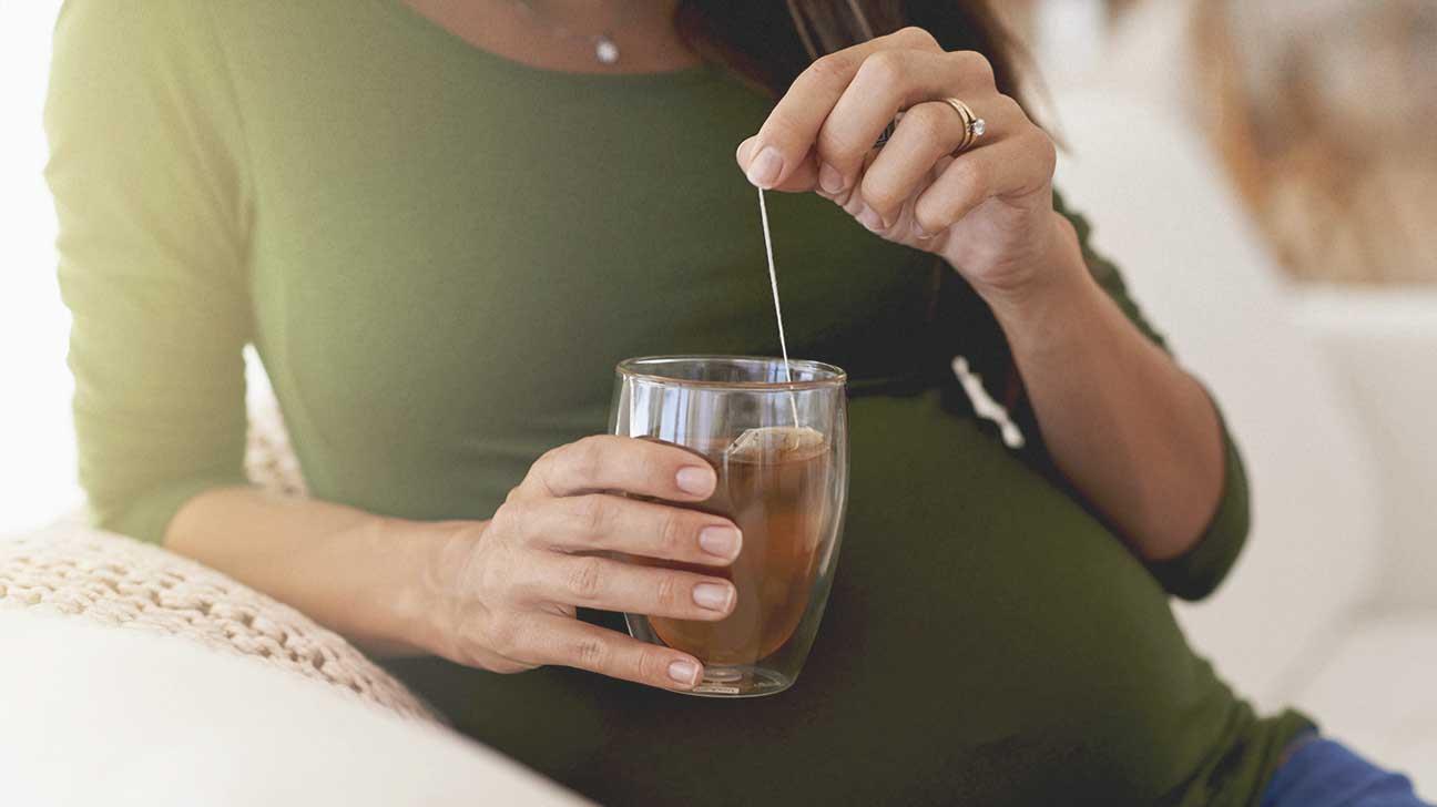  هل تناول المرأة الحامل للشاي له علاقة بزيادة وزن 