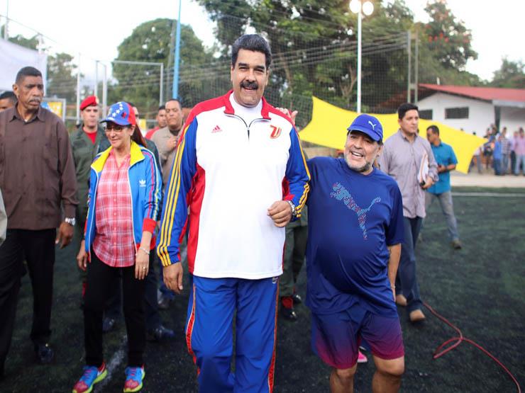 مارادونا برفقة الرئيس الفنزويلي نيكولاس مادورو