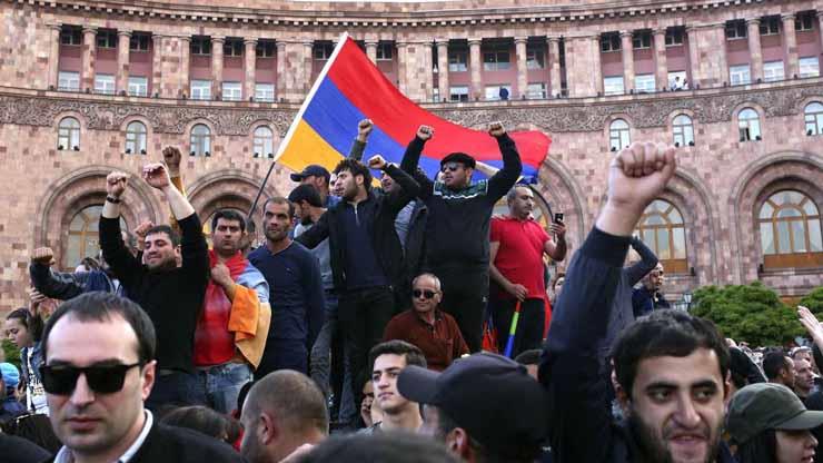 احتجاجات أرمينيا