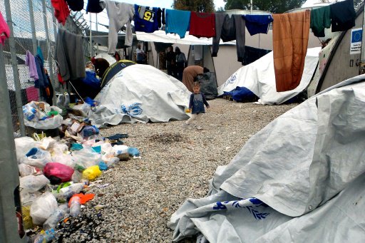 مخيمات اللاجئين باليونان_ارشيفيه