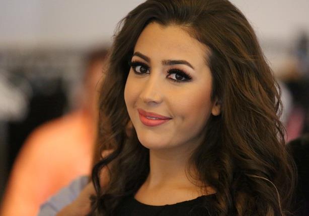 الفنانة جنات