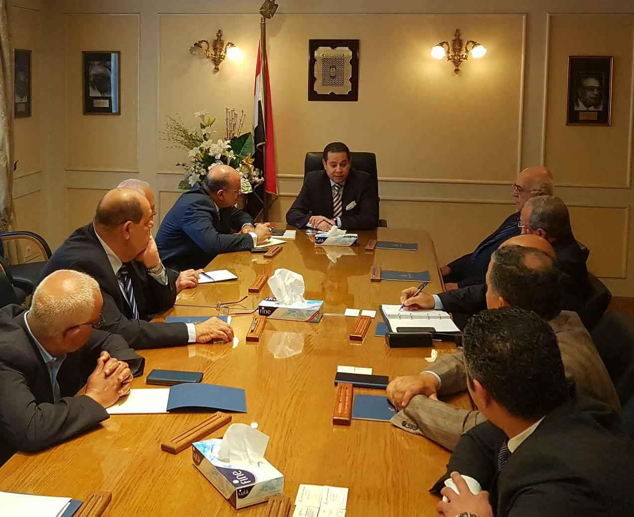 وزير قطاع الأعمال، خالد بدوي، خلال اجتماعه مع مجلس