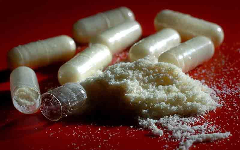 الشرطة الهندية تضبط 100 كبسولة كوكايين في معدة امر