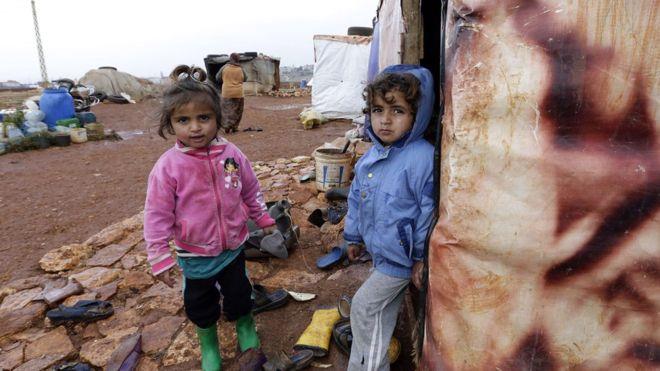 يستضيف لبنان أكثر من مليون لاجئ سوري
