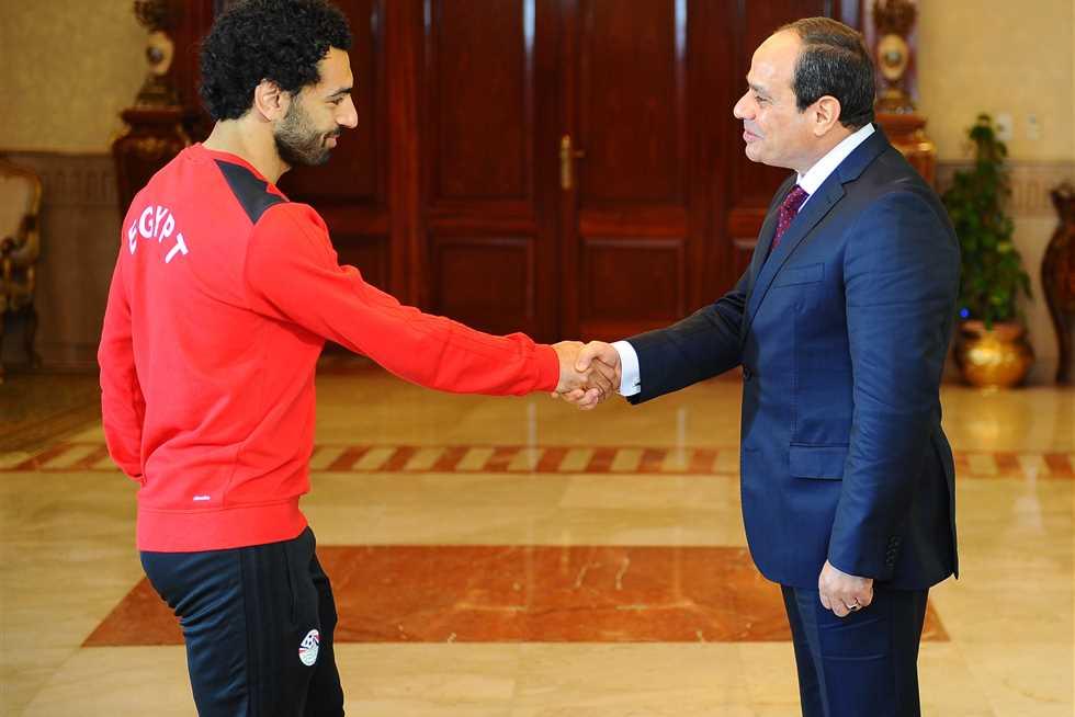 الرئيس السيسي واللاعب محمد صلاح