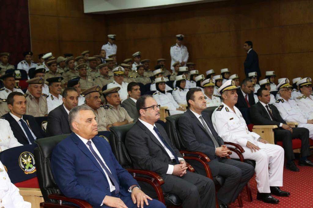 وزير الداخلية اللواء مجدي عبدالغفار خلال الزيارة ا