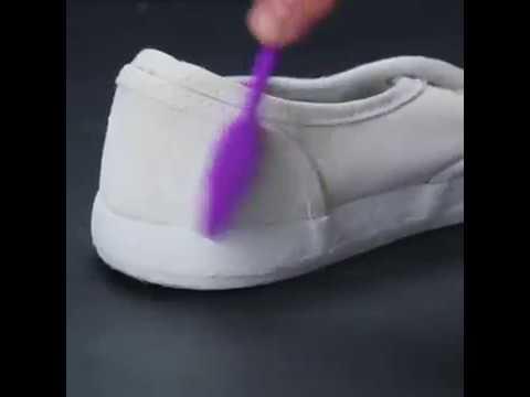 5 حيل لتنظيف الحذاء.. منها "الأستيكة"