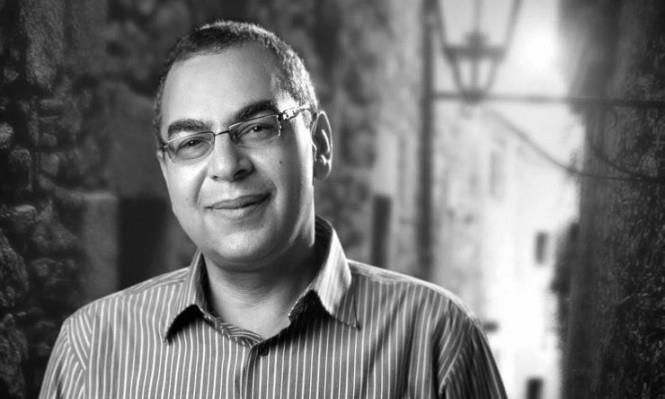 الكاتب والروائي الراحل أحمد خالد توفيق            