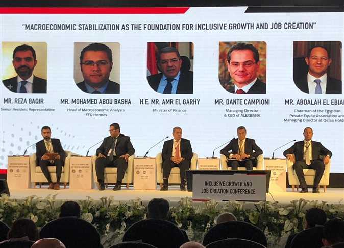 عمرو الجارحي وزير المالية في مؤتمر المركزي