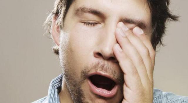 هل قلة النوم تسبب السمنة؟ دراسة تجيب