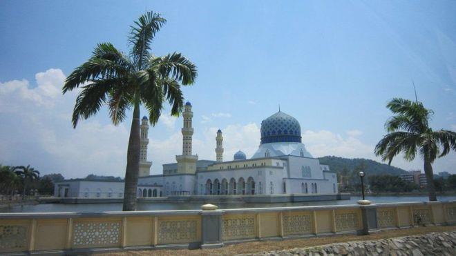 مسجد في ماليزيا