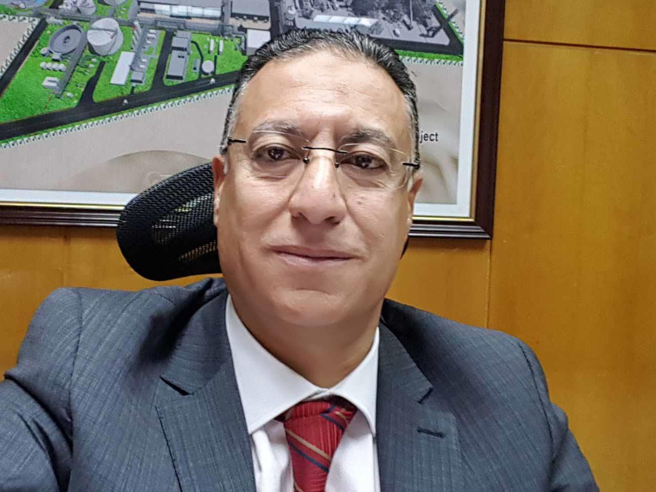 عماد الدين مصطفى رئيس الشركة القابضة