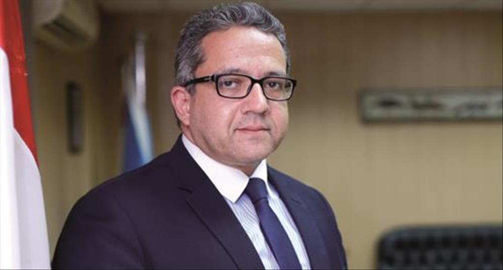 وزير الأثار خالد العناني