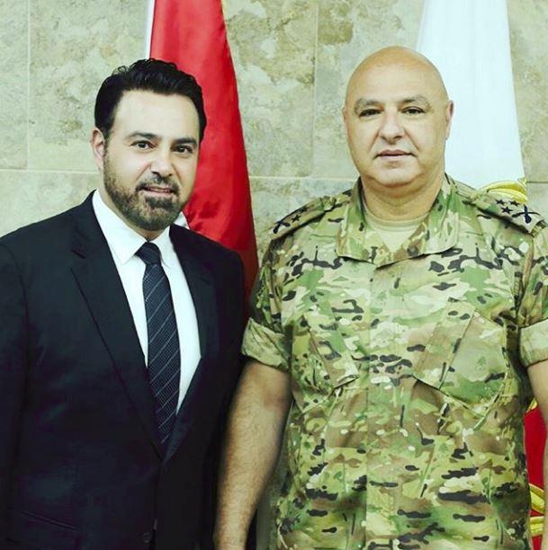 عاصي الحلاني برفقة قائد الجيش اللبناني