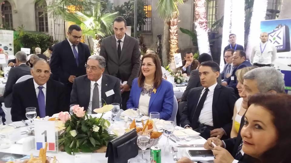 وزيرة التخطيط وقنصل فرنسا  بالإسكندرية في ندوة الغ