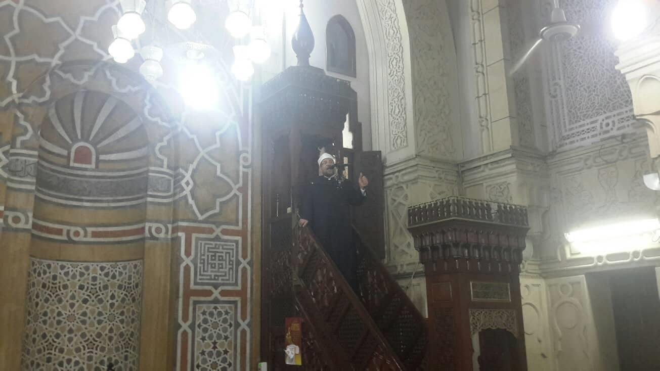 وزير الأوقاف يلقي خطبة الجمعة بمسجد القائد إبراهيم