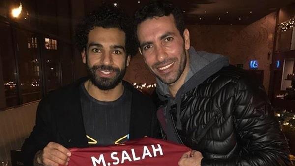 محمد أبو تريكة ومحمد صلاح                         