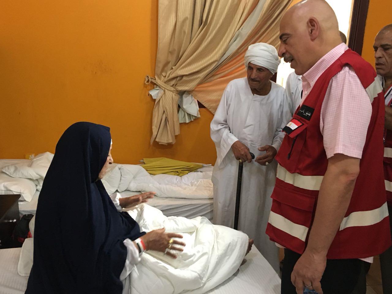 تقديم الرعاية الطبية للحجاج المصريين