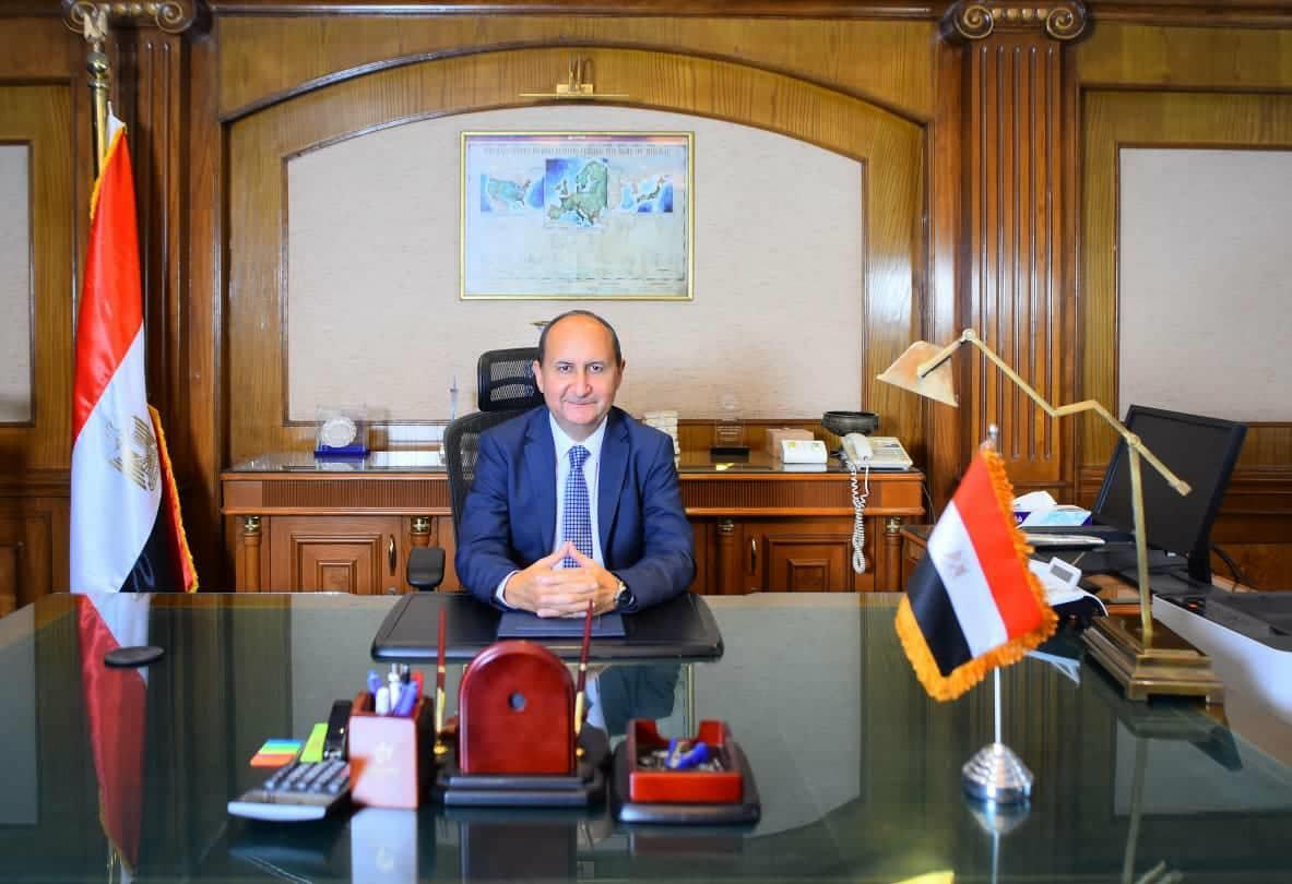 وزير التجارة والصناعة عمرو نصار