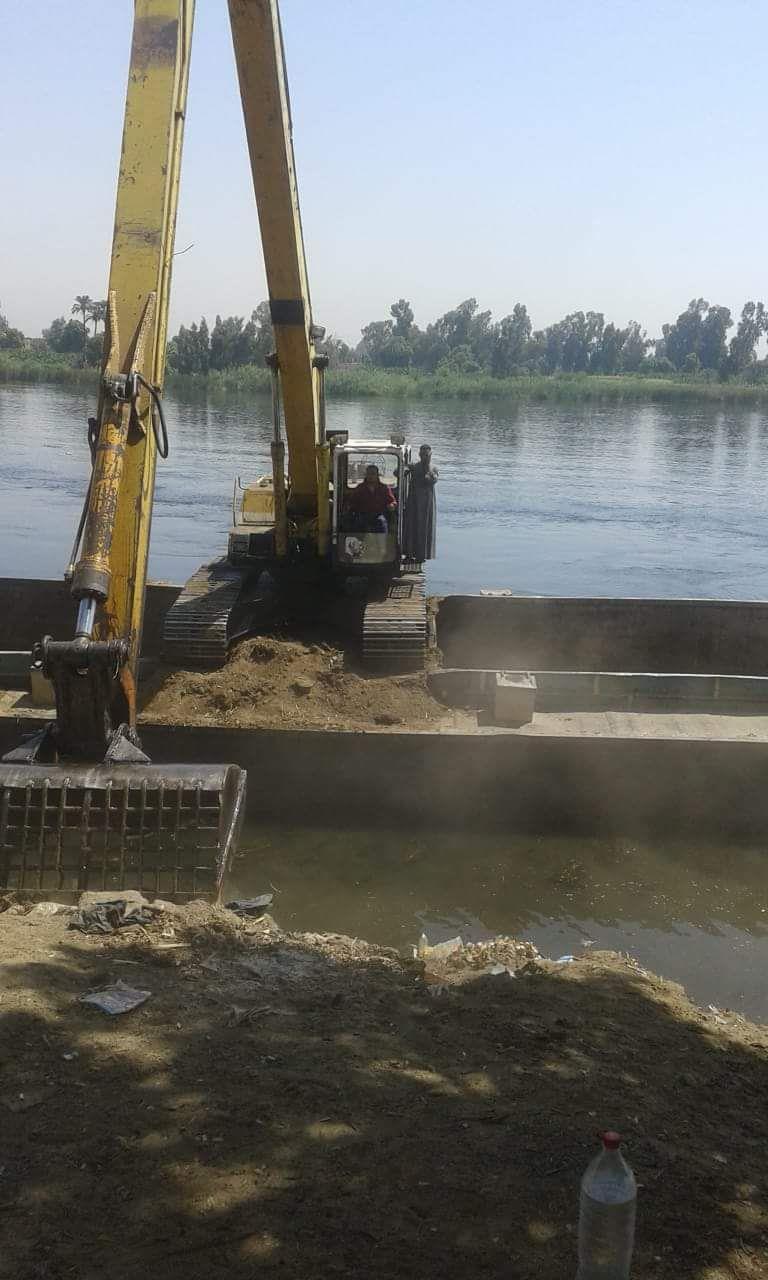 إزالة تعديات علي نهر النيل- أرشيفية