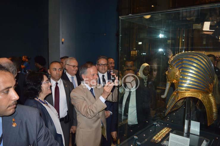جانب من زيارة وزير الخارجية الايطالى للمتحف المصرى