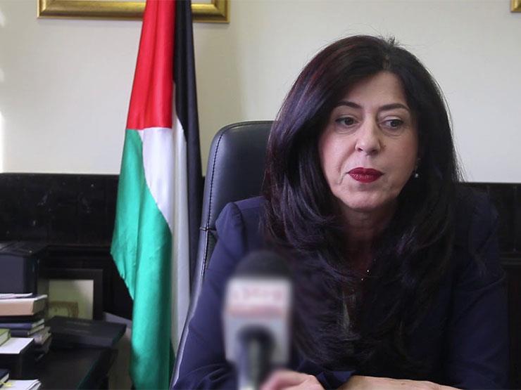 وزيرة الاقتصاد الفلسطينية عبير عودة