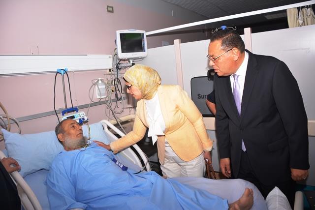 الدكتورة هالة زايد في مستشفى ديرب نجم