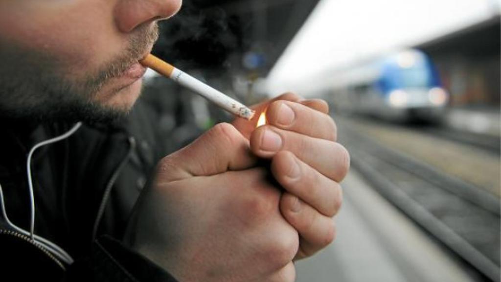  الدراسة: التدخين يرتبط بزيادة خطر الإصابة بالخرف