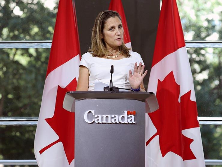 وزيرة الخارجية الكندية كريستيا فريلاند 