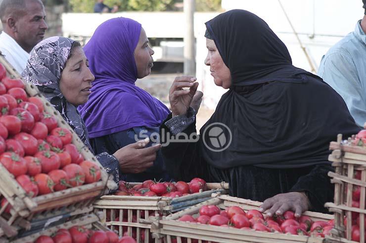 سوق اكتوبر  - أرشيفية