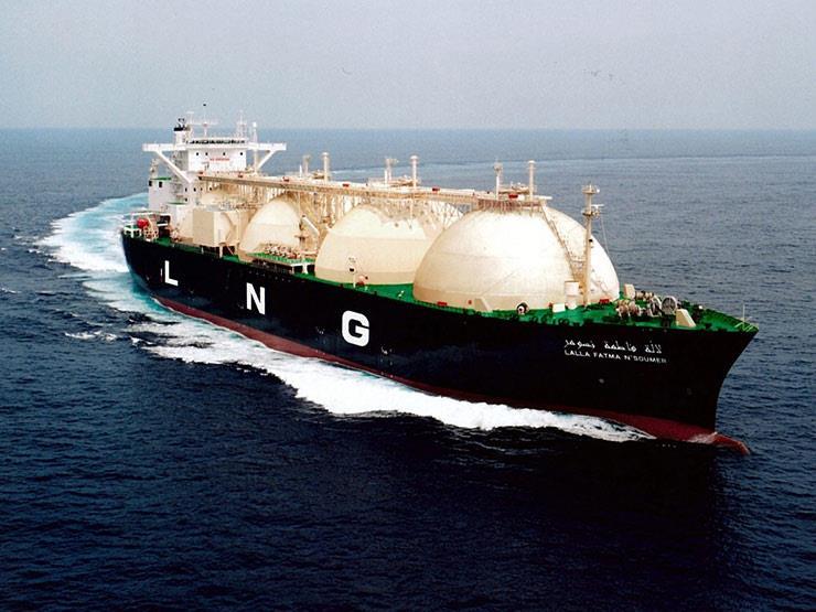 سفينة لشحن الغاز المسال عبر البحر