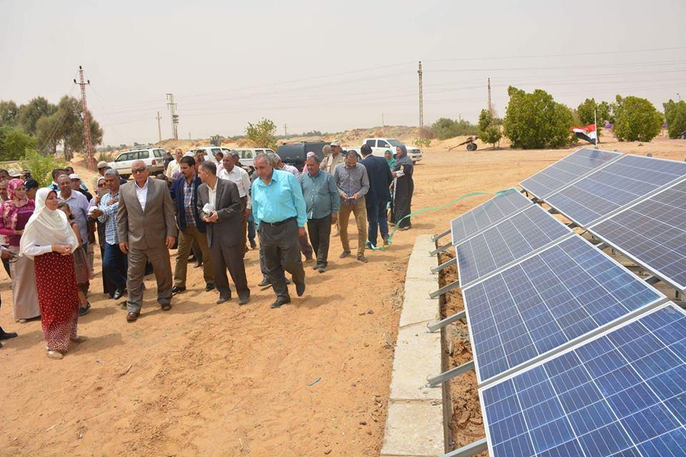 بئر يعمل بالطاقة الشمسية بقرية ناصر الثورة