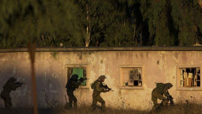 جنود إسرائيليون في تدريب بهضبة الجولان المحتلة