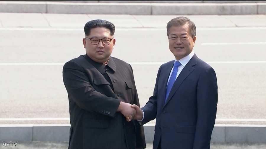 رئيس كوريا الجنوبية ونظيره الشمالي