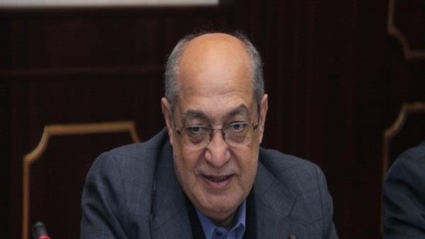 الدكتور حسن البيلاوى الأمين العام للمجلس العربى لل