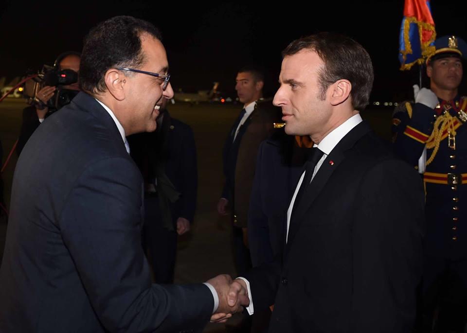 رئيس الوزراء يستقبل الرئيس الفرنسي