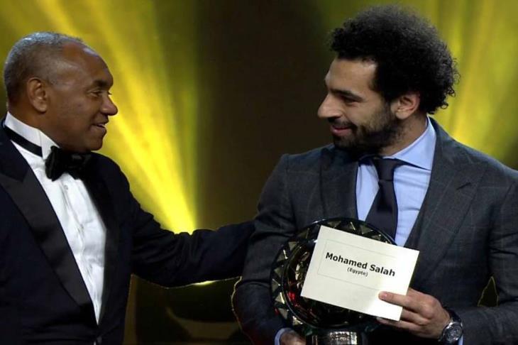 صلاح يتوج بجائزة أفضل لاعب أفريقي