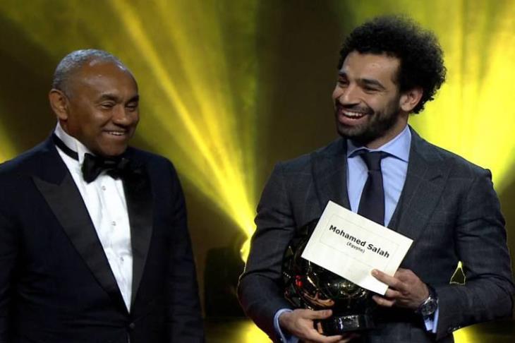 محمد صلاح يتسلم جائزة أفضل لاعب في أفريقيا