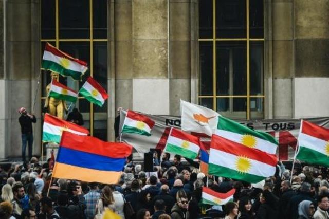 مظاهرة باريسية تندد بعدوان تركيا على سوريا