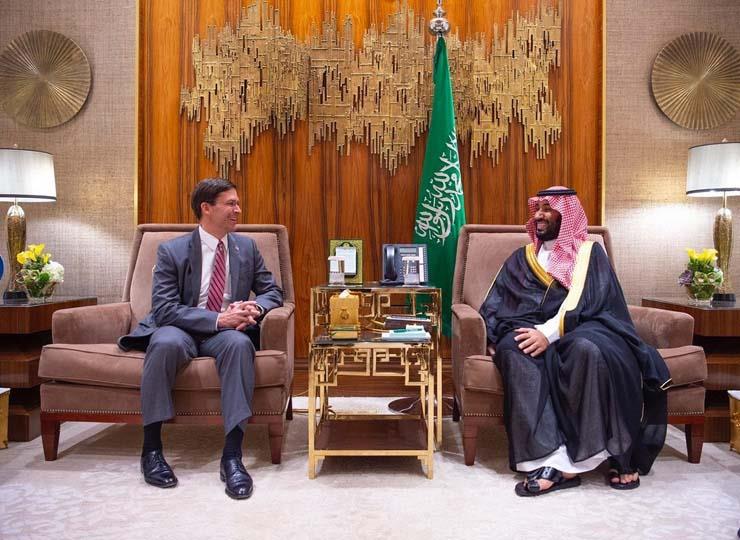 ولي العهد السعودي يجتمع مع وزير الدفاع الأمريكي