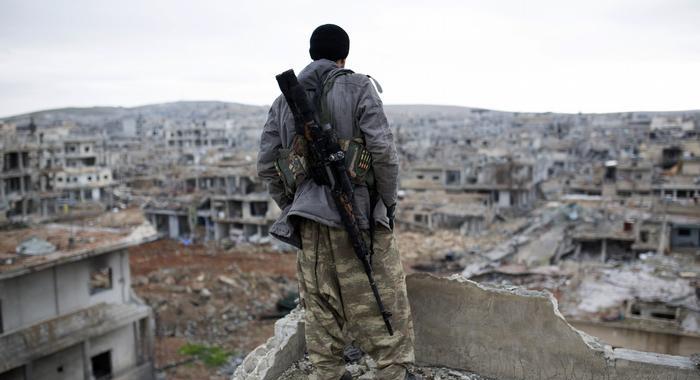 القوات الروسية تنتشر في كوباني والأكراد ينسحبون